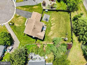 6 Goldenrod Court, Newtown PA 18940