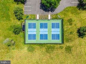 6 Goldenrod Court, Newtown PA 18940