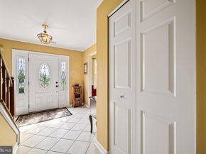 6 Goldenrod Court, Newtown PA 18940