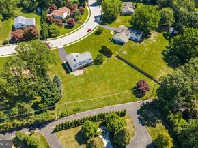 1133 Ballytore Road, Huntingdon Valley PA 19006