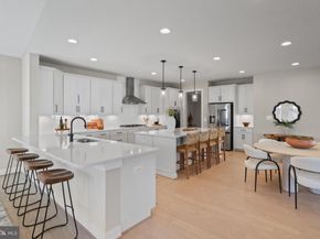 1103 Desale Street SW, Vienna VA 22180