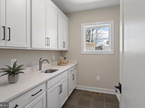 1103 Desale Street SW, Vienna VA 22180