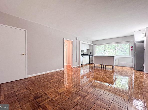 5315 Connecticut Avenue NW 310, Washington DC 20015