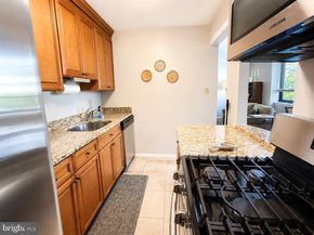 4390 Lorcom Lane 606, Arlington VA 22207