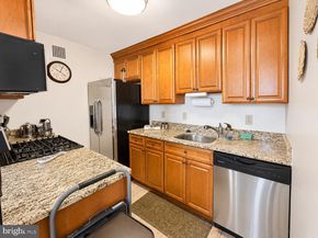 4390 Lorcom Lane 606, Arlington VA 22207