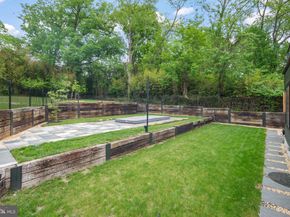 7404 Sportsman Drive, Falls Church VA 22043