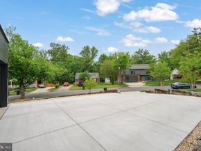 7404 Sportsman Drive, Falls Church VA 22043