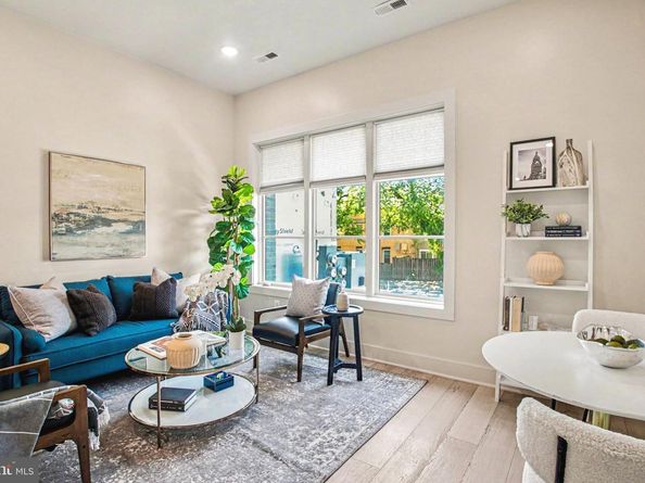 1009 17TH Street NE 11, Washington DC 20002