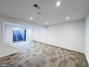 7405 Sportsman Drive, Falls Church VA 22043