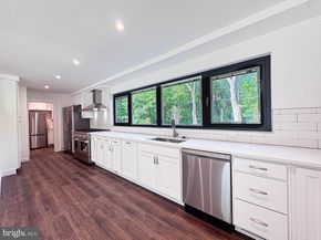 7405 Sportsman Drive, Falls Church VA 22043