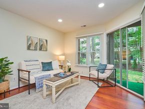 3152 Anchorway Court H, Falls Church VA 22042
