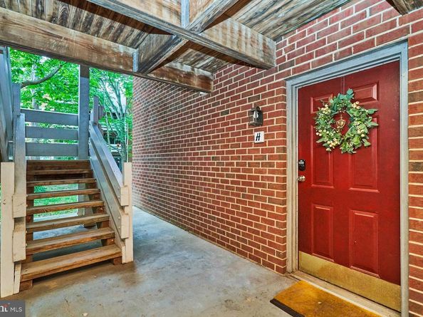 3152 Anchorway Court H, Falls Church VA 22042