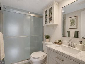 1301 N Courthouse Road 1007, Arlington VA 22201