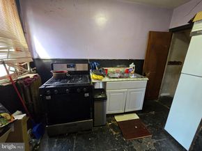 5952 N Leithgow Street, Philadelphia PA 19120