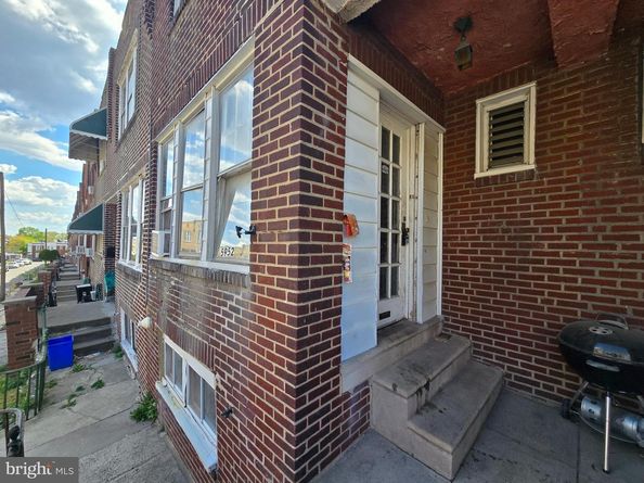 5952 N Leithgow Street, Philadelphia PA 19120