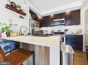 1241 Buttonwood Street 4C, Philadelphia PA 19123