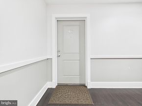 1241 Buttonwood Street 4C, Philadelphia PA 19123