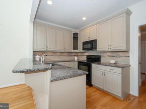 125 Springton Mews Circle, Media PA 19063