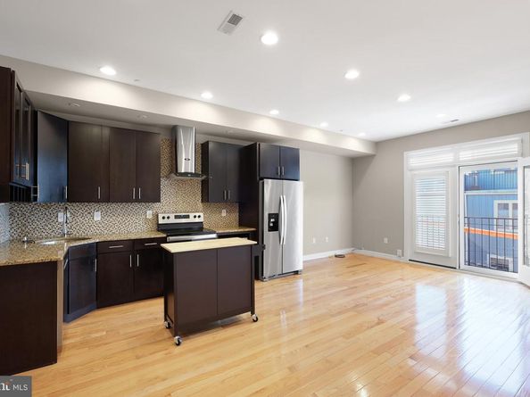 1910 Christian Street D, Philadelphia PA 19146