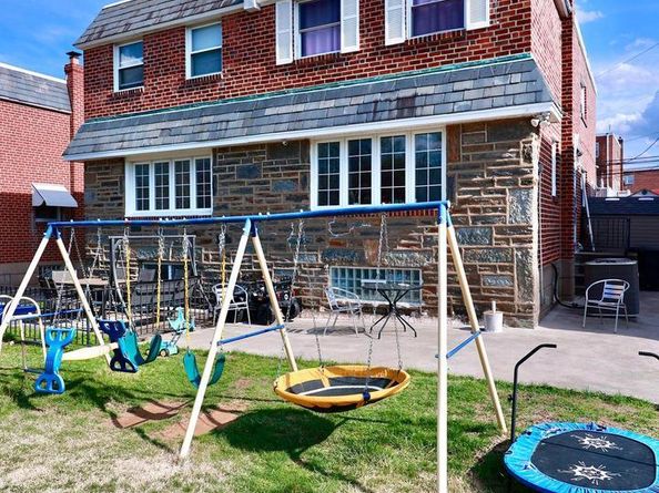 7523 Brous Avenue, Philadelphia PA 19152