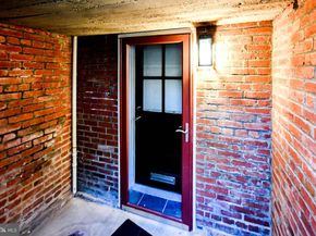 34 R Street NE, Washington DC 20002