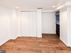 34 R Street NE, Washington DC 20002
