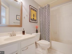 47816 Scotsborough Square, Sterling VA 20165