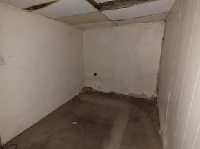 5828 W Girard Avenue, Philadelphia PA 19131
