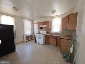 5828 W Girard Avenue, Philadelphia PA 19131