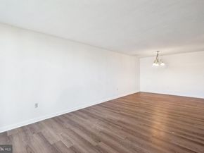 604 S Washington Square 1212, Philadelphia PA 19106