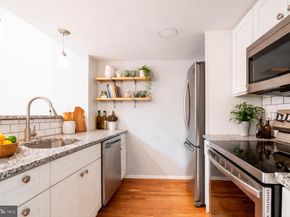 210 Church Street 1D, Philadelphia PA 19106