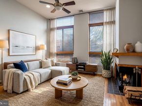 210 Church Street 1D, Philadelphia PA 19106