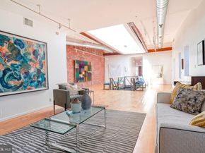 33 N 3rd Street 4A, Philadelphia PA 19106