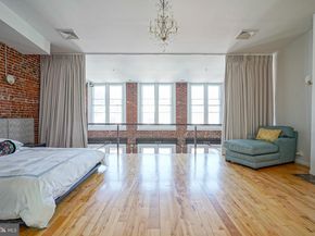 33 N 3rd Street 4A, Philadelphia PA 19106