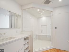 33 N 3rd Street 4A, Philadelphia PA 19106