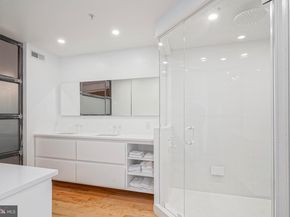 33 N 3rd Street 4A, Philadelphia PA 19106
