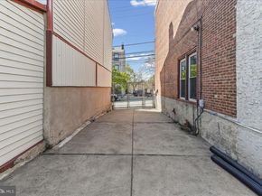 3654 Calumet Street, Philadelphia PA 19129