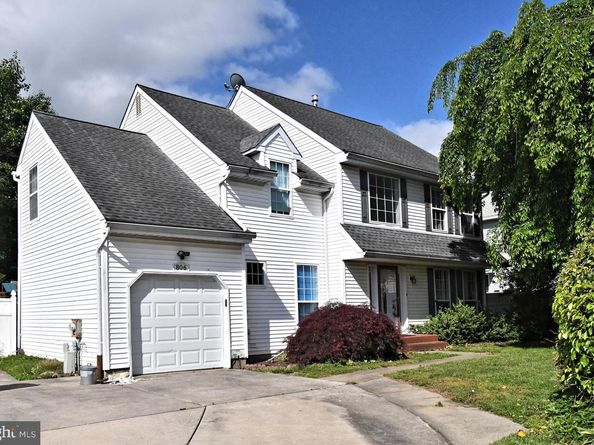 806 Saint Christopher Lane, Philadelphia PA 19116