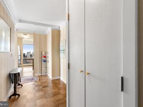 200 Locust Street 29AN, Philadelphia PA 19106