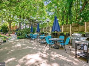 200 Locust Street 29AN, Philadelphia PA 19106
