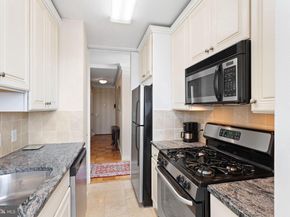 200 Locust Street 29AN, Philadelphia PA 19106