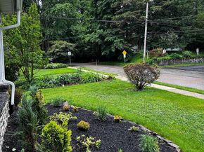 803 Grove Place, Havertown PA 19083
