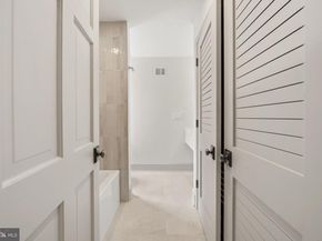 809 S 19TH Street, Philadelphia PA 19146