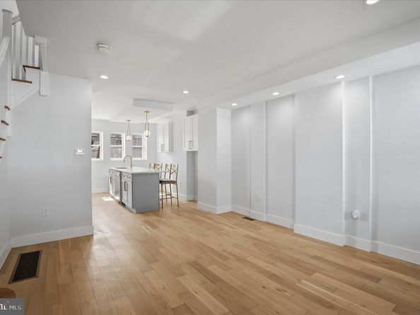 64 E Montana Street, Philadelphia PA 19119