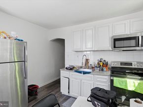 816 W Erie Avenue, Philadelphia PA 19140