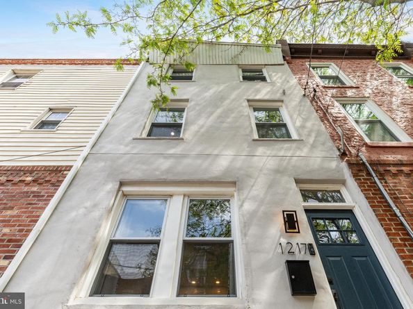 1217 S 8TH Street, Philadelphia PA 19147