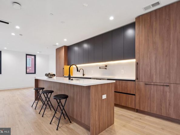 1922 Geary Street 5, Philadelphia PA 19145