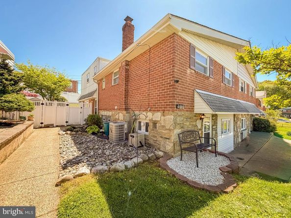 9015 Cloverly Road, Philadelphia PA 19136