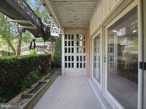 5250 Valley Forge Drive 109, Alexandria VA 22304