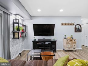5250 Valley Forge Drive 109, Alexandria VA 22304